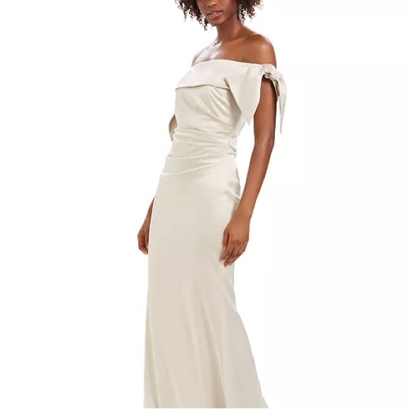 Vince Camuto Champagne OFF THE SHOULDER RUCHED TRUMPET GOWN MAXI DRESS CHP - Picture 5 of 8